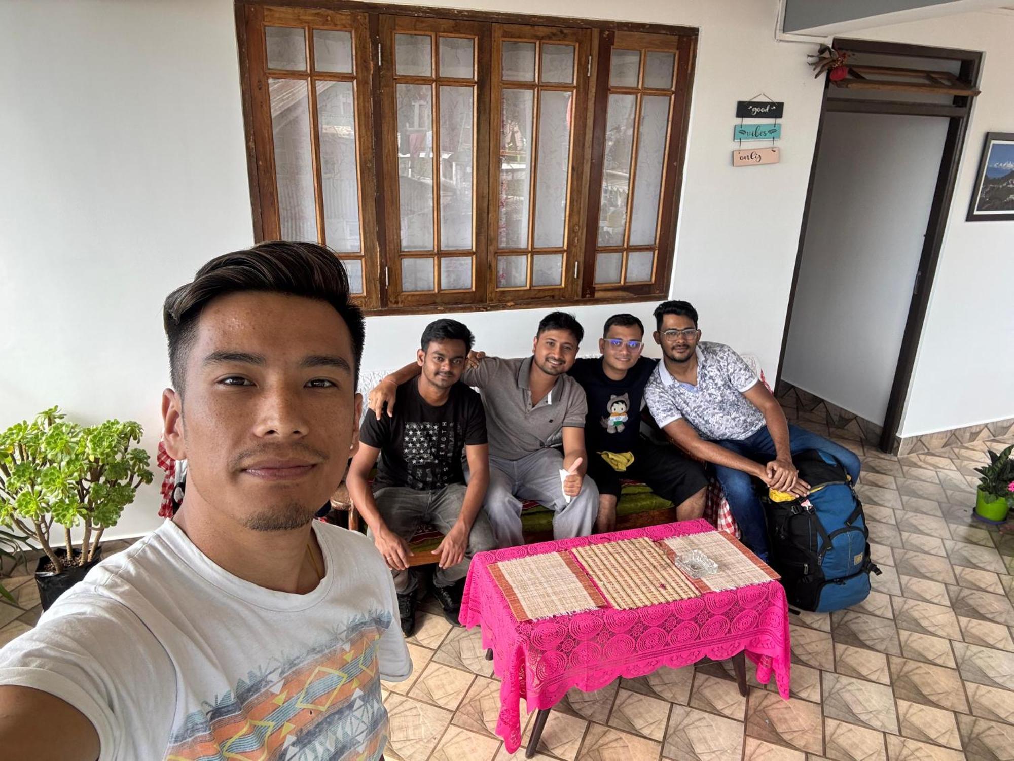 Valley View Homestay Darjeeling  Ngoại thất bức ảnh